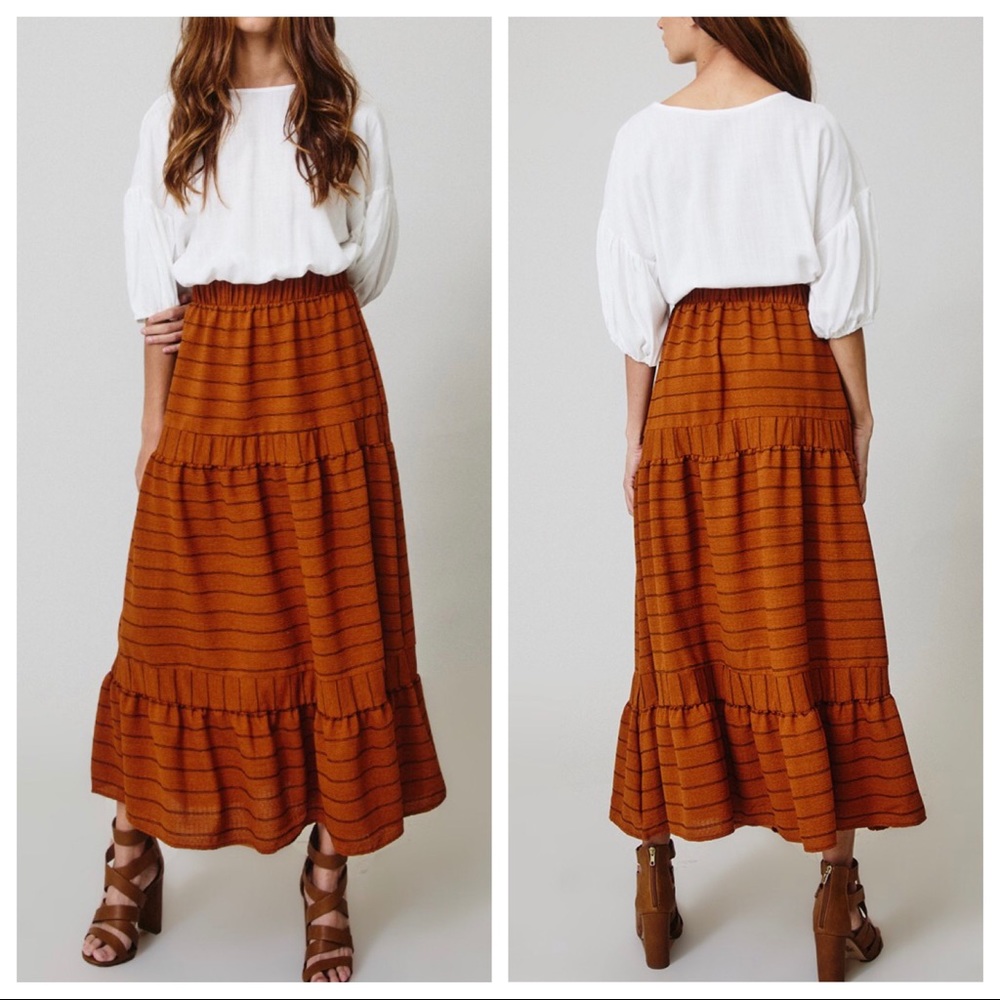 Fabulous Tiered stripe print long skirt - Picture 2 of 5